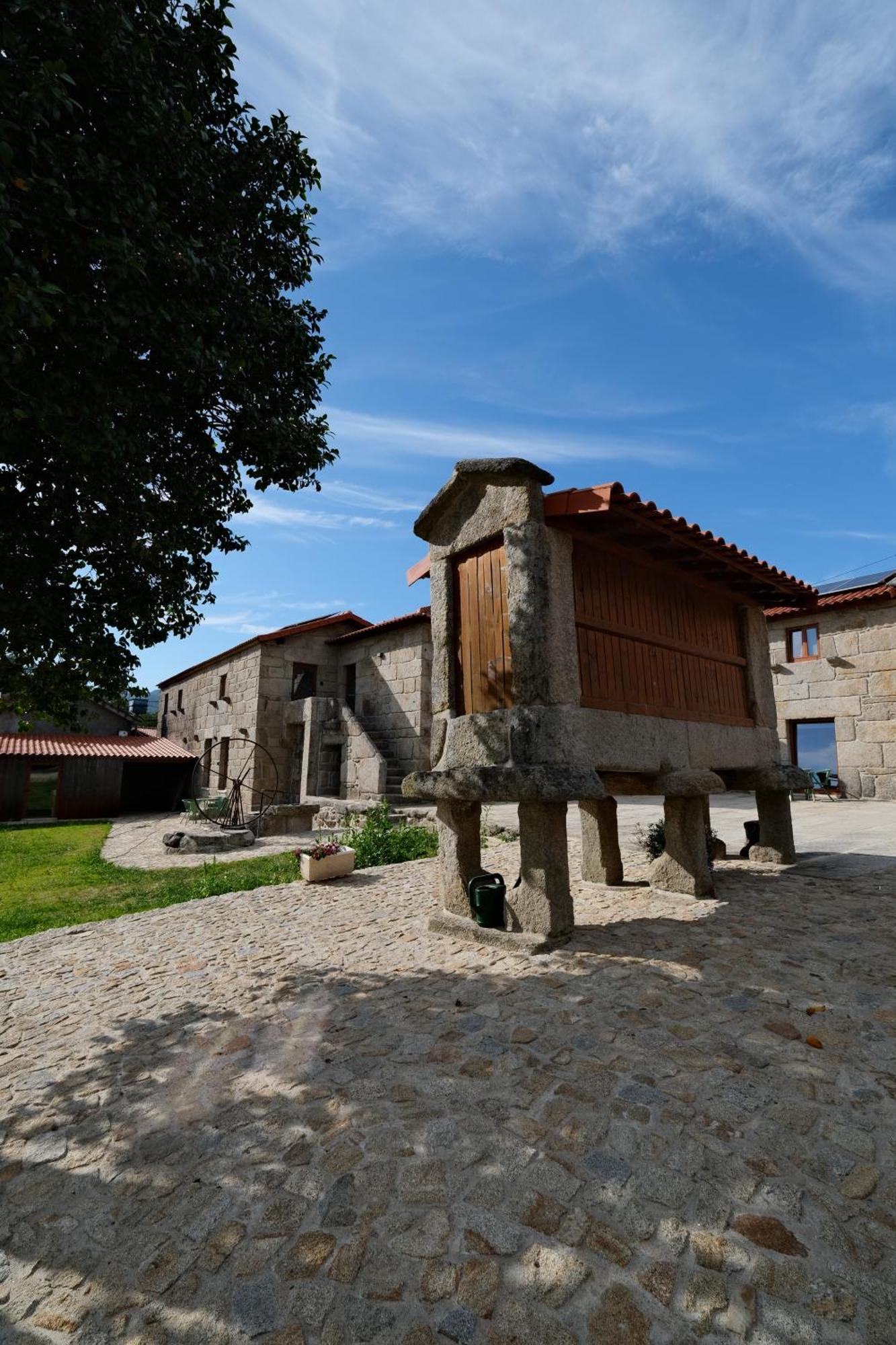 Jads Guesthouse Fafião Buitenkant foto
