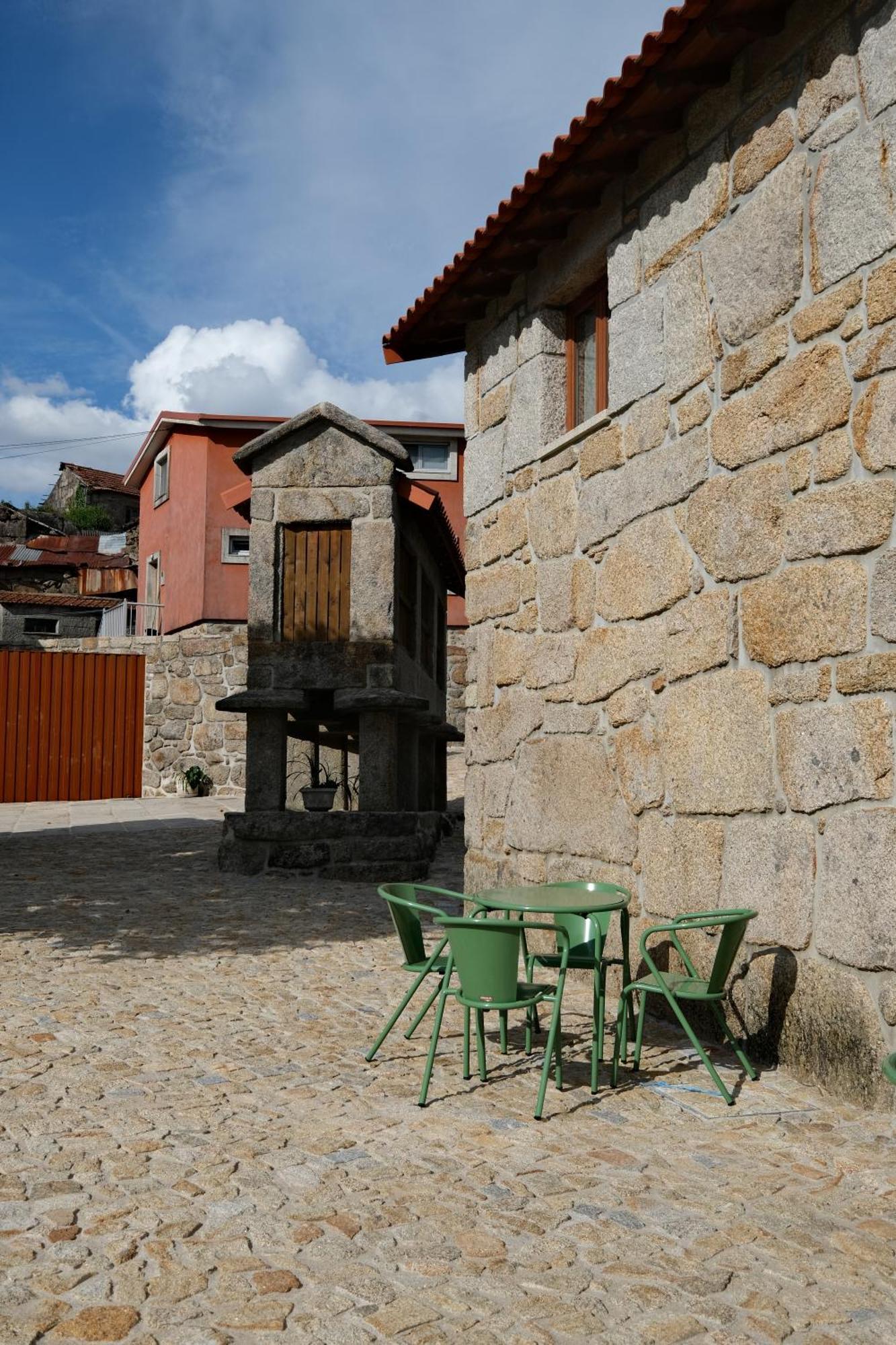 Jads Guesthouse Fafião Buitenkant foto